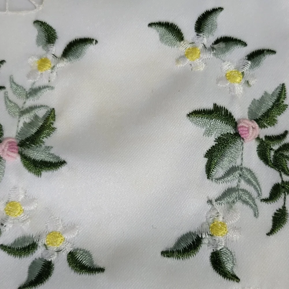 Vintage 2 Roll Fabric Toilet Paper Holder Ivory Cutwork Lace Embroidery Romantic